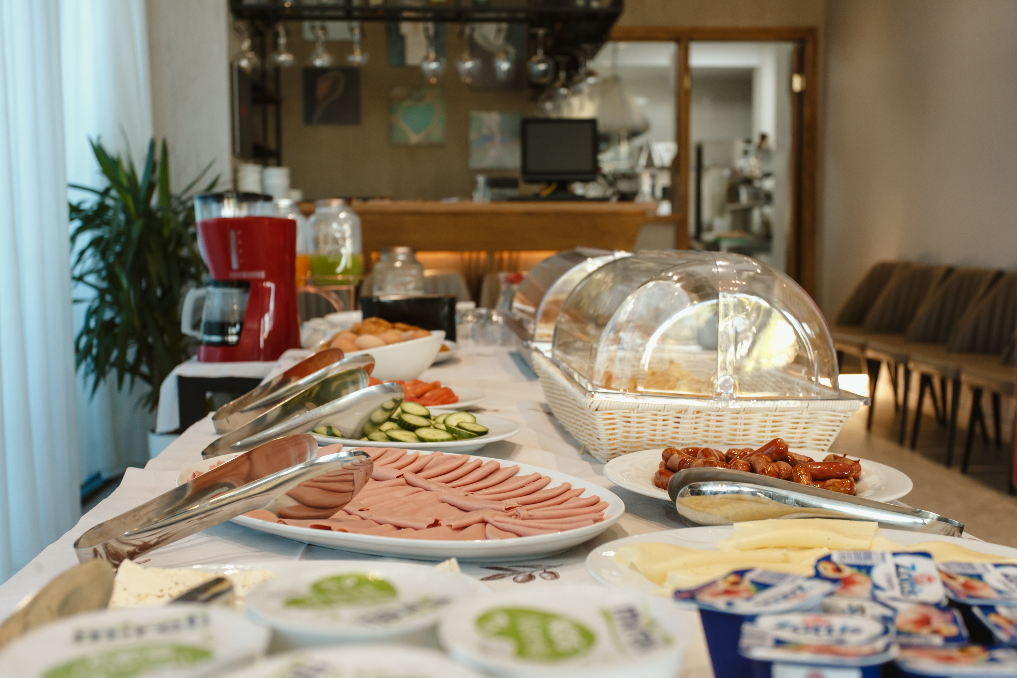 Restaurant cuisine at Happy Stay Hotel